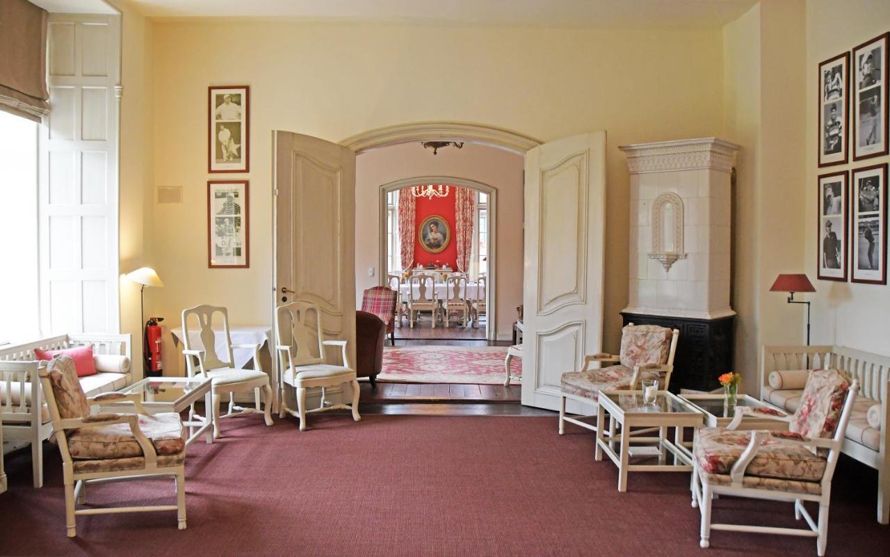 Hotel & Gaestehaus Gut Kaden Alveslohe Luaran gambar